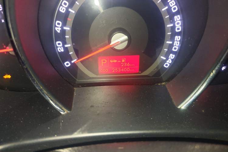 Used Kia Sportage R 2012 2.0L Automatic Two-Wheel Drive GLS
