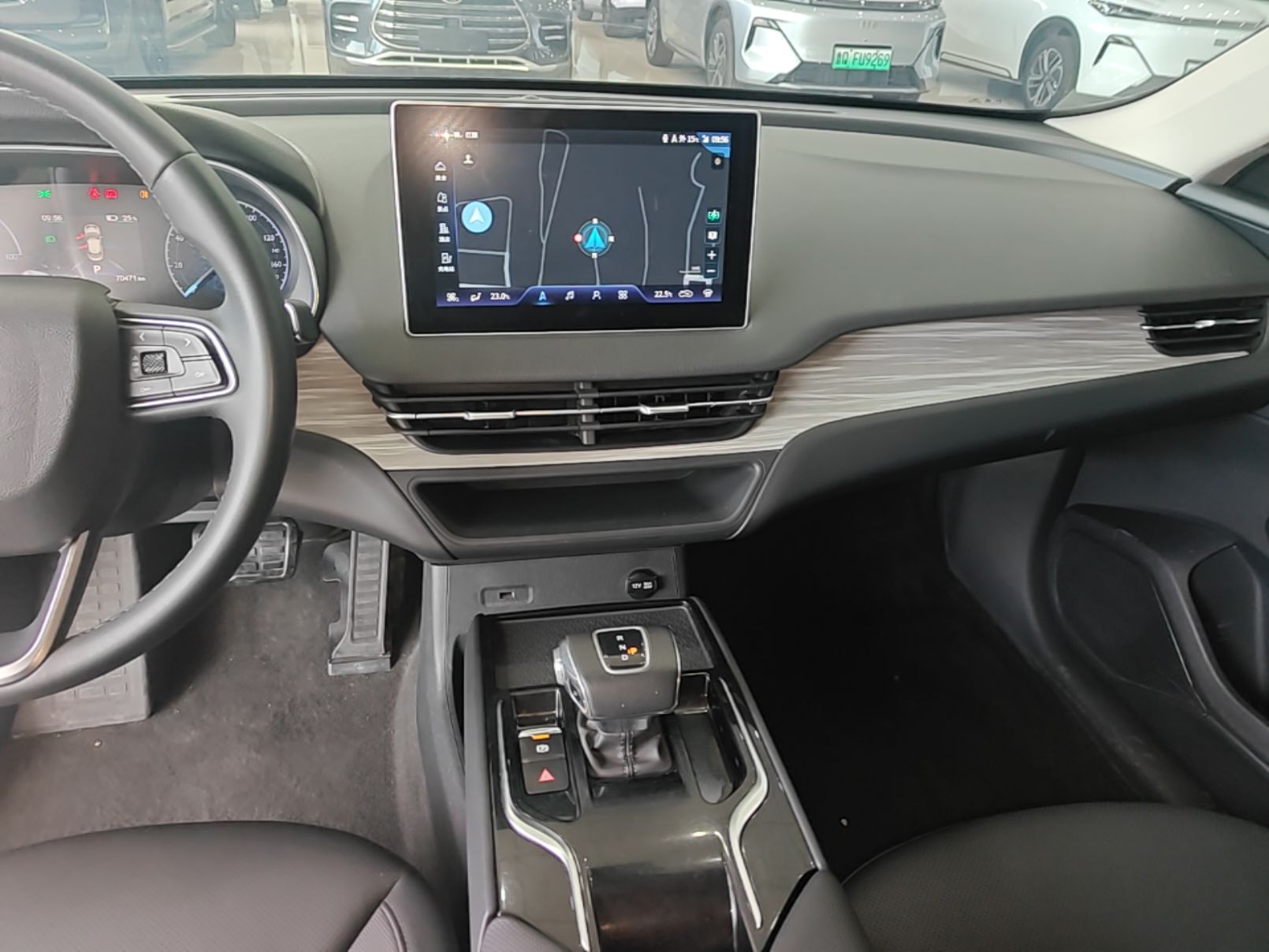 Hongqi E-QM5 2023 620km PLUS — снимка 15