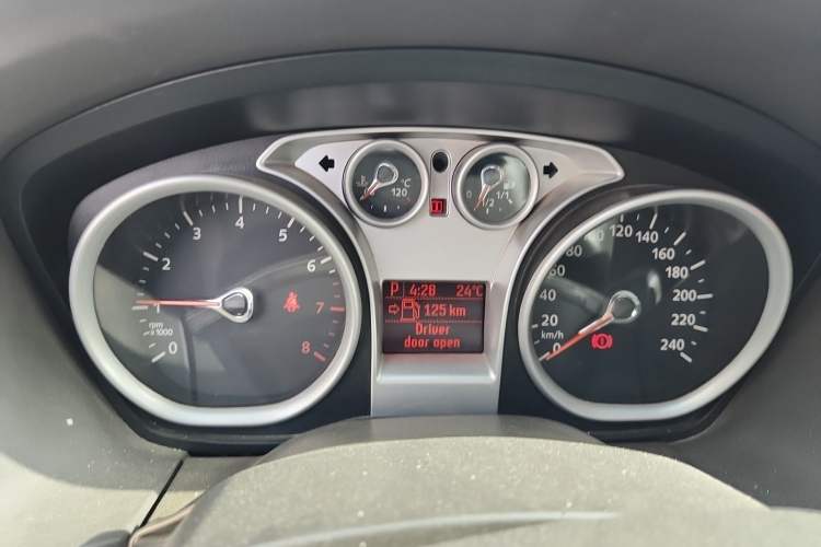 Used Ford Focus 2012 Hatchback Classic 1.8L Automatic Fashion Edition
