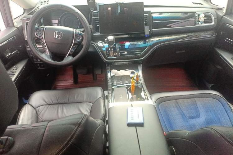 Used Honda Elysion 2019 2.0L Hybrid Luxury Edition