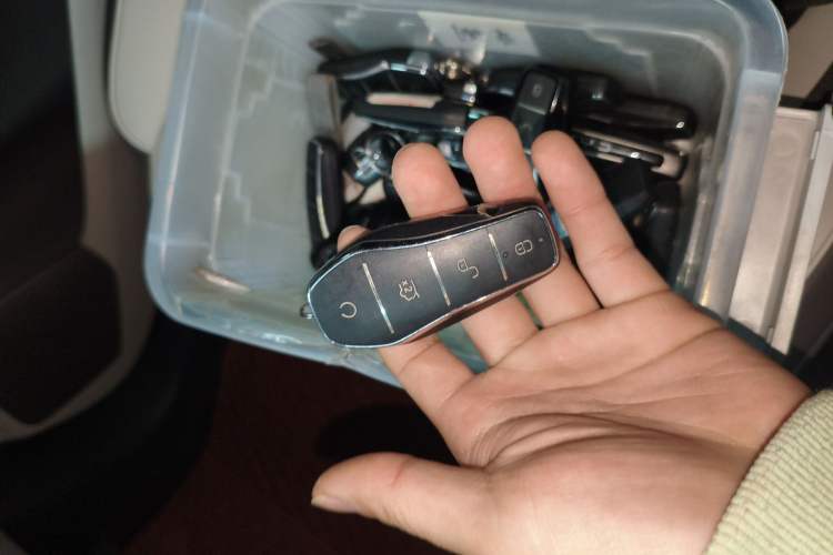 Used BYD Song PLUS New Energy 2025 DM-i 112KM Prestige Model Interior 1