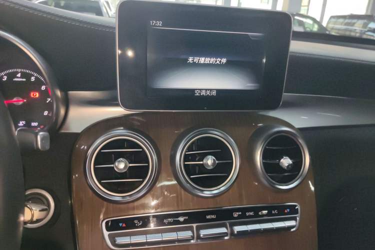 Used Mercedes-Benz GLC Coupe 2017 GLC 260 4MATIC Coupe SUV Audio And AC Panel