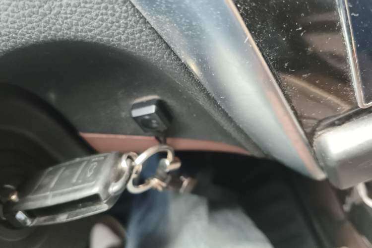 Used FORTHING SX6 2016 1.6L CVT Luxury Model
