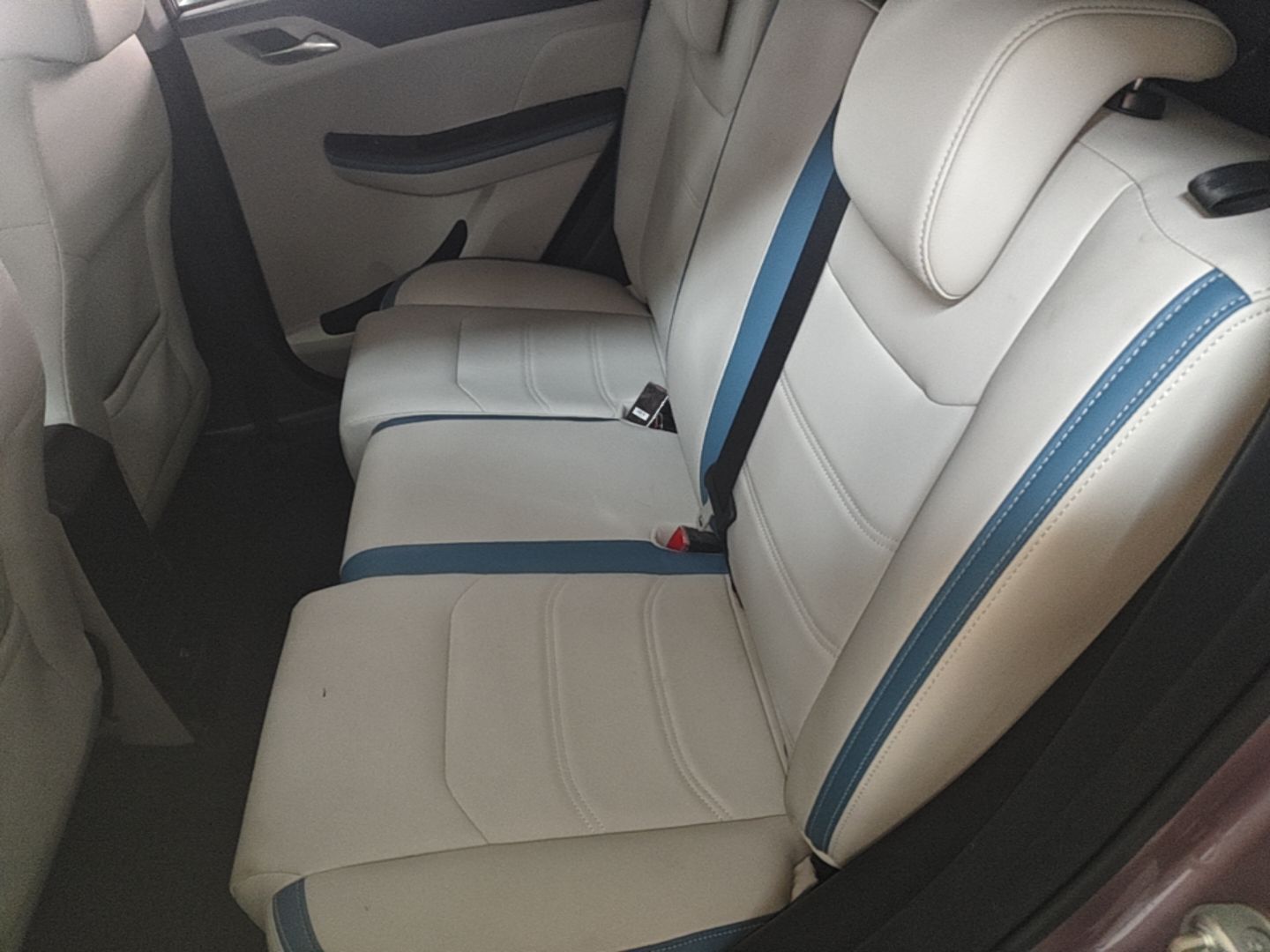 BYD Yuan Pro 2023 401 km Deluxe Version — снимка 20