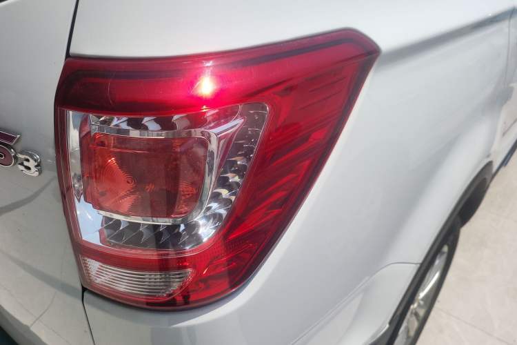 Used HYOSOW S3 2014 1.5L Luxury Version China IV Emission Standard