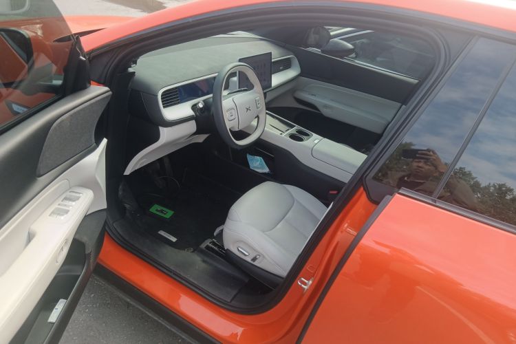 Used XPeng G6 2023 580 Long-Range Max Driver Seat