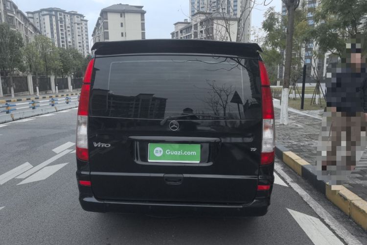 Used Mercedes-Benz Vito 2011 2.5L 7-seater executive version