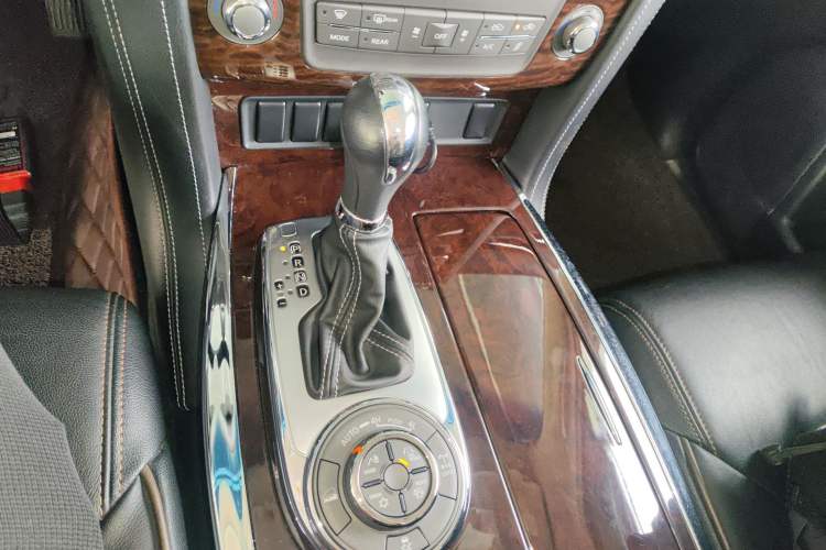 Used Nissan Patrol 2016 Y62 4.0L LE Middle East Edition