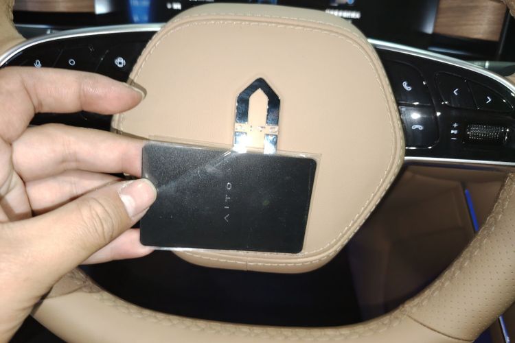 Used Hima AITO M7 2024 1.5T Intelligent Drive 4WD Ultra Version 5 Seats
