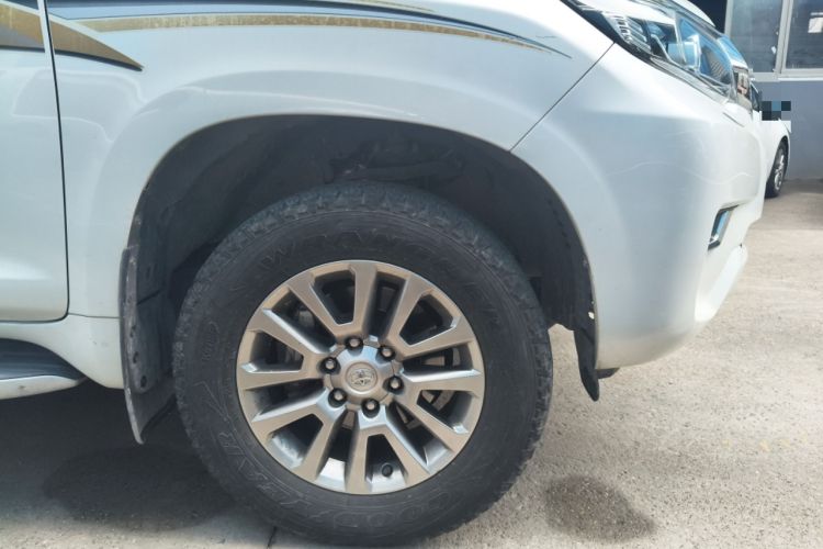 Used Toyota Prado 2018 3.5L Automatic TX-L Right Front Wheel Hub