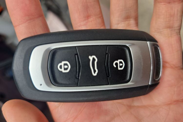 Used Geely Galaxy Panda 2025 210 km – Yuanqi Bear Vehicle Key