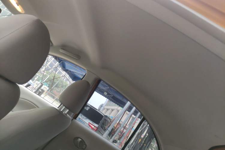 Used Nissan March 2010 1.5L Automatic Easy-Style Version
