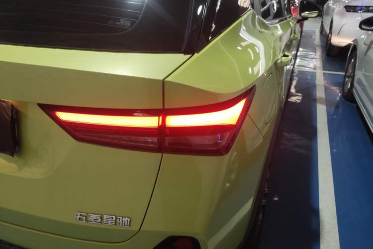 Used Wuling Alvez 2022 1.5T CVT Trendy & Cool Edition
