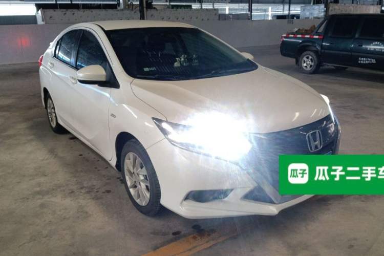 Used Honda Gienia 2017 1.5L CVT Classic Edition Front Right 45 Deg