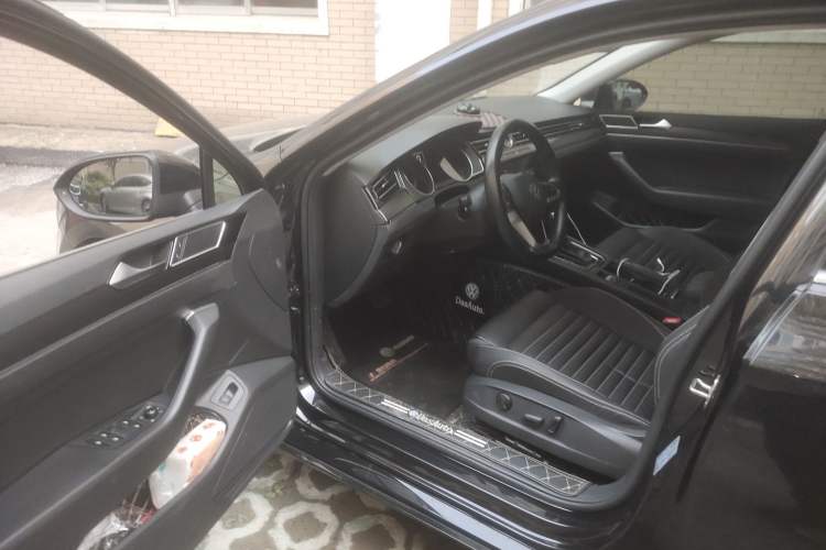 Used Volkswagen Magotan 2020 330TSI DSG Leading Model
