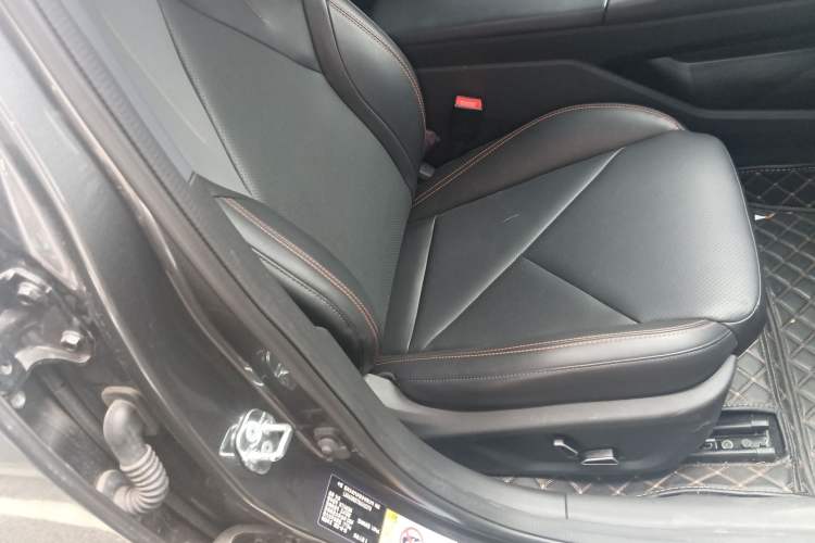 Used CHANGAN UNI-V 2022 1.5T Prestige Version