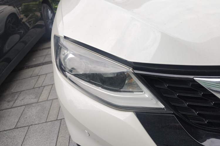 Used Nissan Tiida 2020 1.6L CVT Smart Enjoyment Edition Right Front Headlight