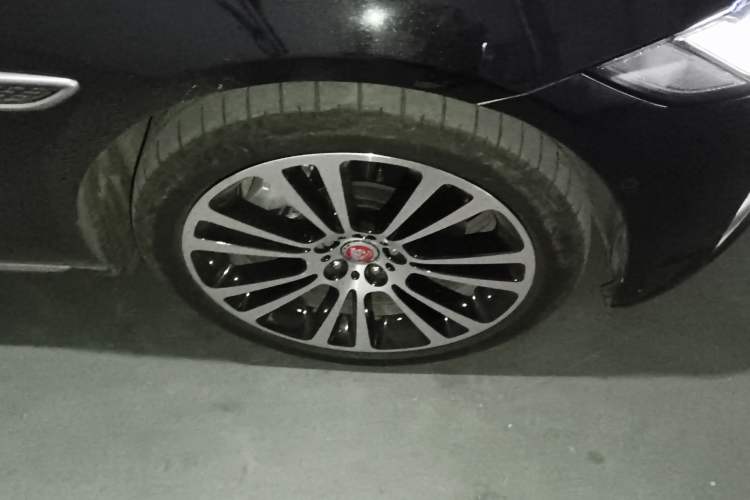 Used Jaguar XFL 2024 2.0T P250 Two-Wheel Drive Prestige Luxury Edition