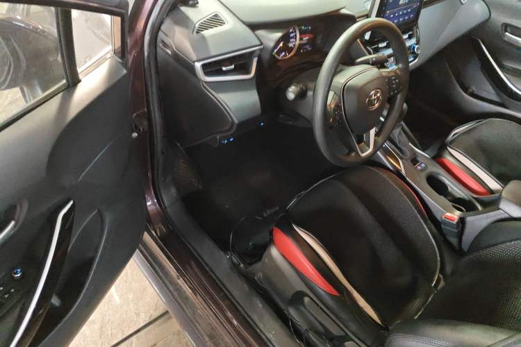 Used Toyota Levin 2019 Dual-Engine 1.8H E-CVT Luxury Edition China VI Standard
