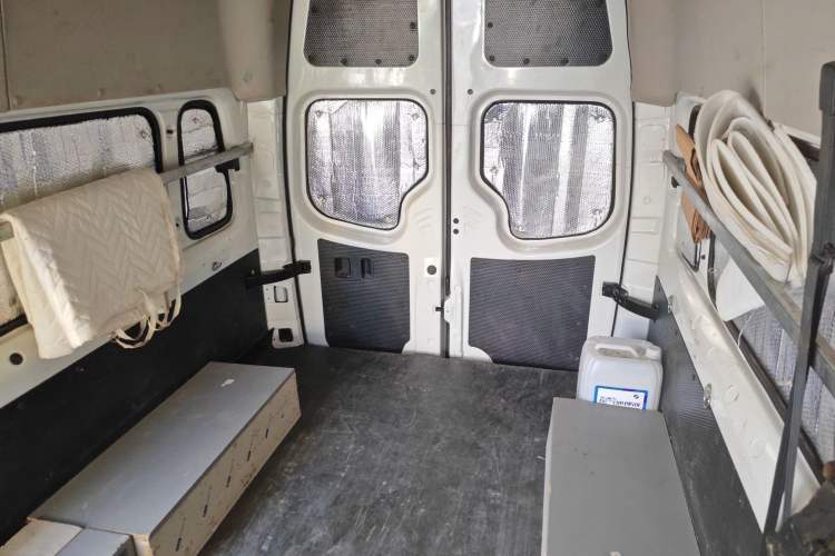 Used Foton Toano 2024 Joy Elephant Multi-Function Model Cummins 2.8T Manual Long Wheelbase Ultra-High Roof with Rear Dual Tires and 7 Seating Capacity Left Rear Seat