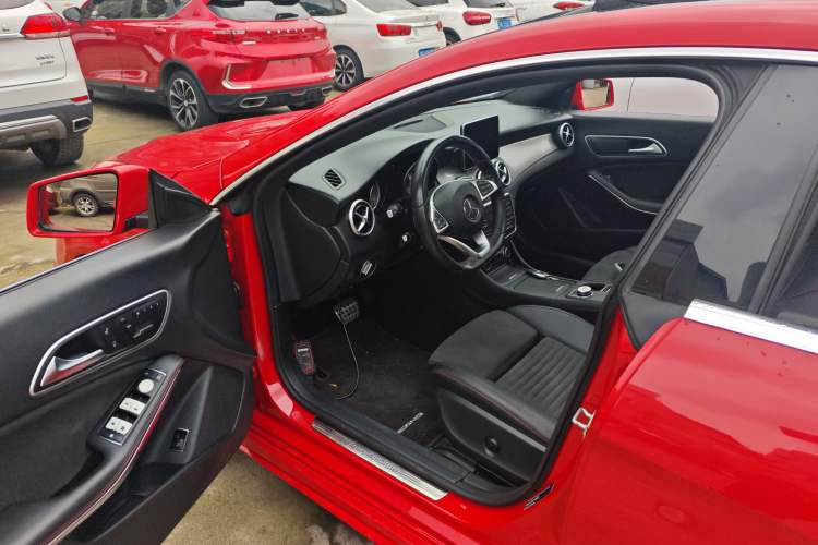 Used Mercedes-Benz CLA 2016 CLA 220 4MATIC Driver Seat