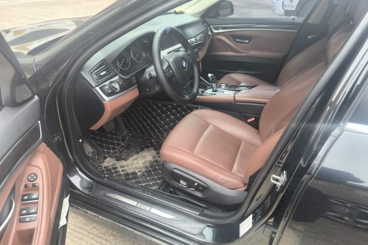 Used BMW 5 Series 2014 528Li Luxury Design Package
