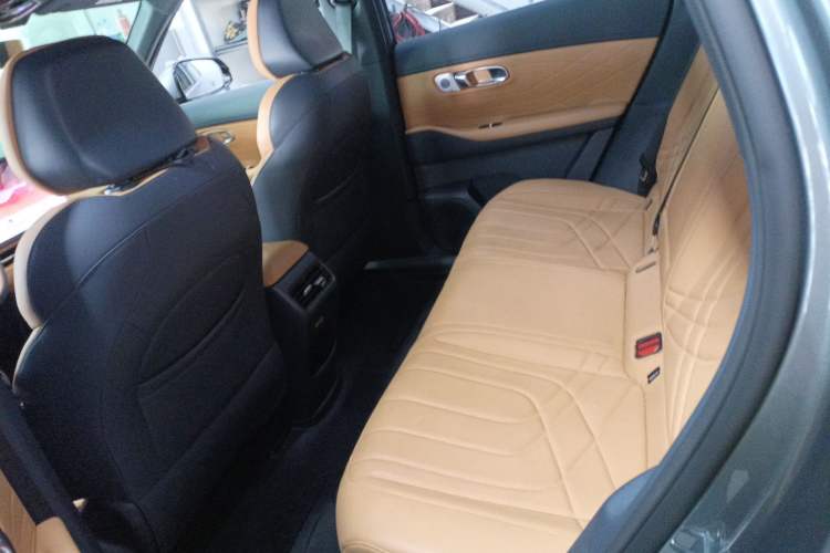Used Geely Galaxy Xingjian 7 EM-i 2025 120km Launch+ Version Left Rear Seat