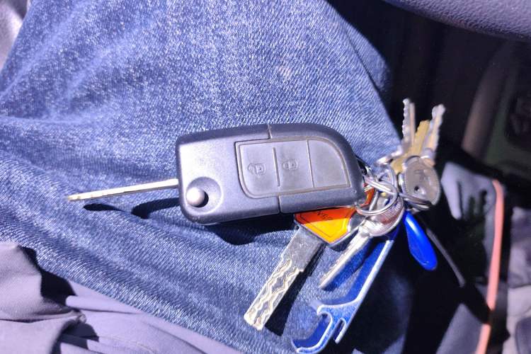 Used CHANGAN Alsvin V3 2012 1.3L Manual Luxury Version China IV Standard
