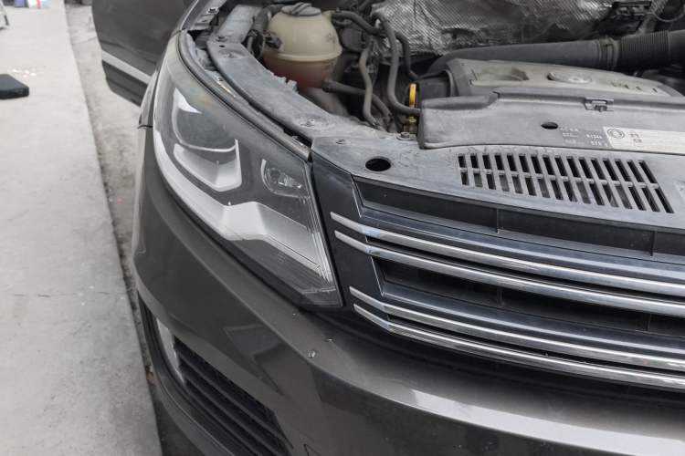 Used Volkswagen Tiguan L 2015 1.8TSI Automatic Two-Wheel Drive Luxury Model