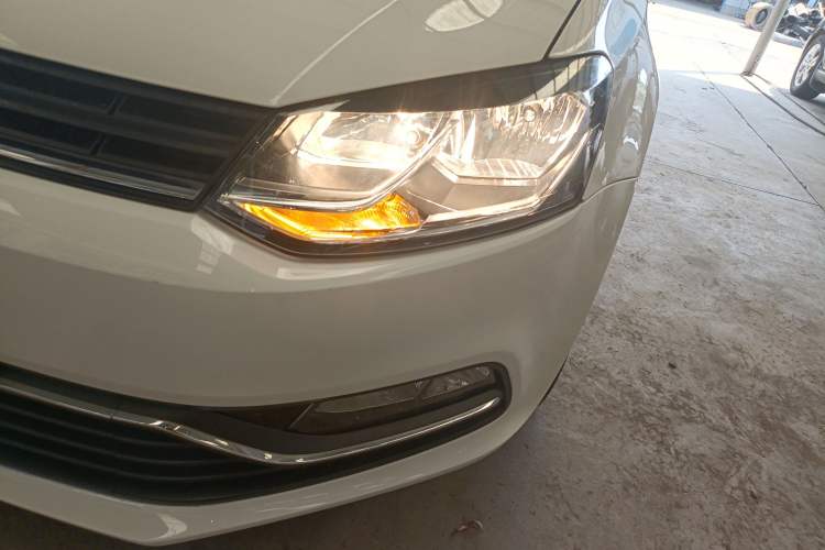 Used Volkswagen Polo 2018 1.5L Automatic Enjoyment Model Left Front Headlight
