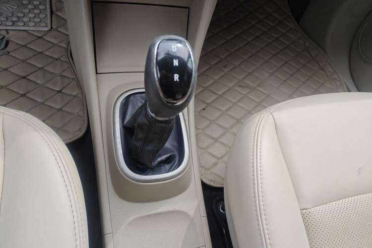 Used Dongfeng Junfeng E11K 2021 60.43 kWh Battery-Swap Version Gear Lever