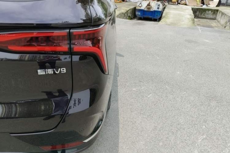 Used FORTHING Xinghai V9 2024 1.5TD 200km Chinese Knot Series Premium Edition Right Rear Taillight