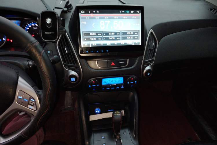 Used Hyundai ix35 2015 2.0L Automatic 2WD Smart Version China V Standard
