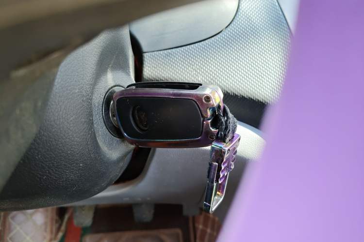 Used Hyundai Verna (older generation) 2014 1.4L Manual Smart GLS Trim Vehicle Key