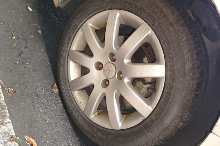 Used Peugeot 308 2012 2.0L Automatic Fashion Edition Right Front Wheel Hub