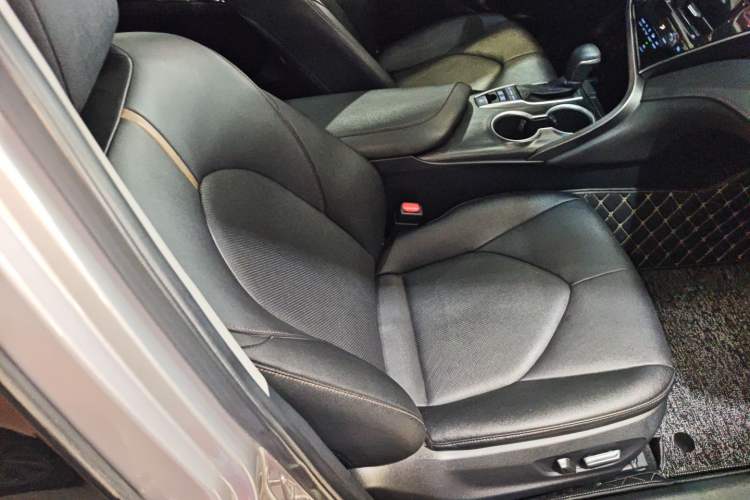 Used Toyota Camry 2021 Dual-Motor 2.5 HGVP Leading Edition Right Front Seat