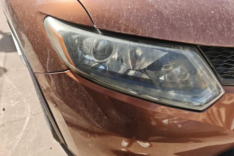 Used Nissan X-Trail 2014 2.5L CVT Leading Edition 4WD Right Front Headlight