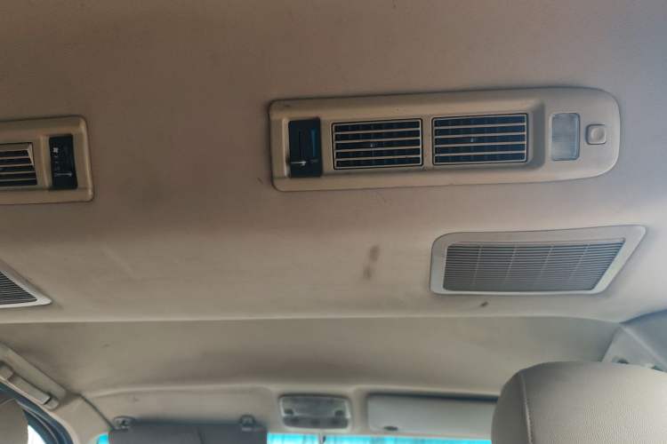 Used Foton MP-X E 2014 2.0L Wealth Express Classic Edition Basic Configuration with 4Gi-VVT
