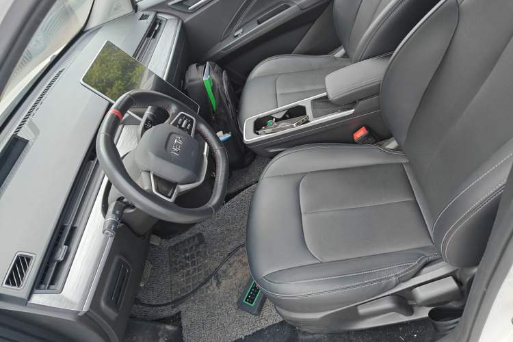 Used NETA V 2022 Chao 300 Lite Lithium Iron Phosphate Left Front Seat