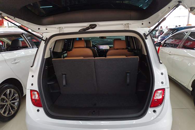 Used Buick GL6 2021 323T Mild Hybrid Connect Luxury Model
