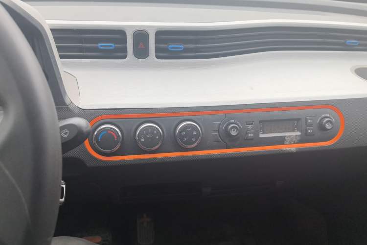 Used Wuling Hongguang MINIEV 2022 Macaron Fashion Model Lithium Iron Phosphate
