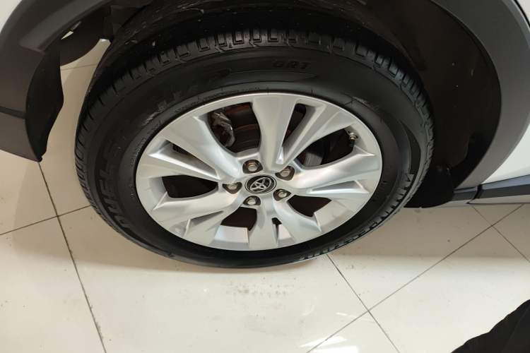 Used Toyota IZOA 2021 2.0L Enjoy Edition
