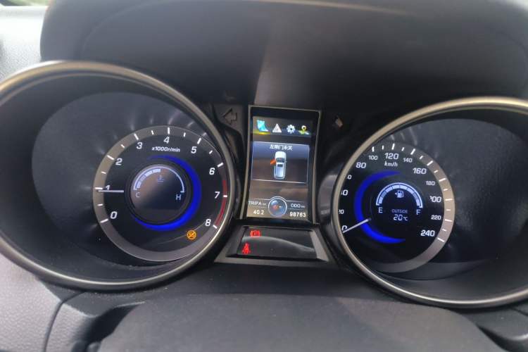 Used CHANGAN CS75 2017 Shangku Edition 1.5T Manual ZhiXiang Model Instrument Cluster