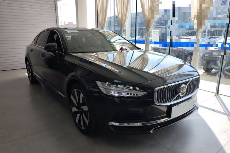Used Volvo S90 New Energy 2025 Plug-in Hybrid Four-Wheel Drive Long-Range Luxury Smart Edition Front Right 45 Deg