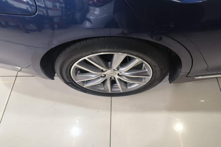 Used Infiniti Q50L 2018 2.0T Comfort Edition China VI Standard Right Rear Wheel Hub