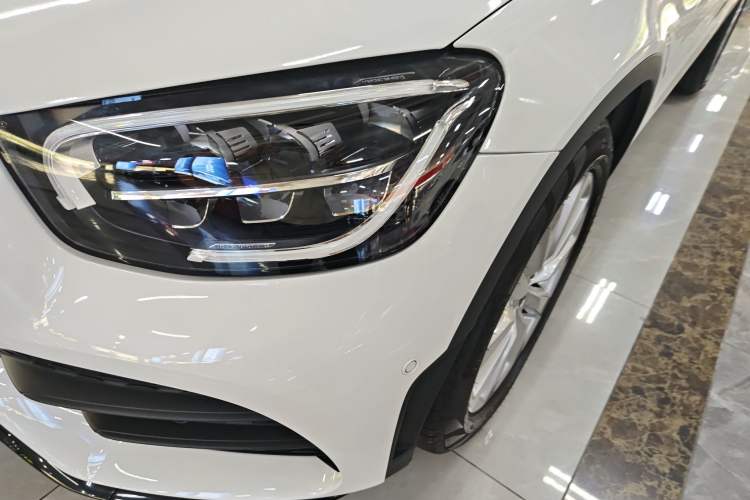 Used Mercedes-Benz GLC Coupe 2020 GLC 260 4MATIC Coupe SUV
