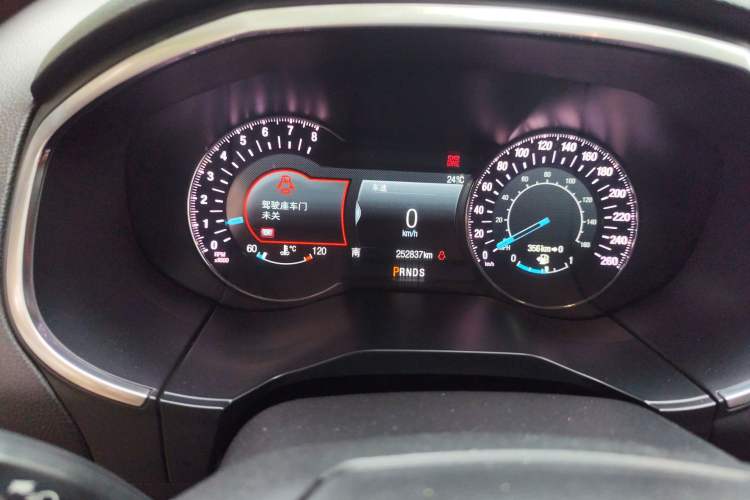 Used Ford Edge 2016 EcoBoost 245 Four-Wheel Drive Titanium 7-Seater Odometer Close Up