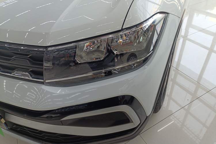 Used Volkswagen T-Cross 2023 Revised 1.5L Automatic Fashion Edition Left Front Headlight