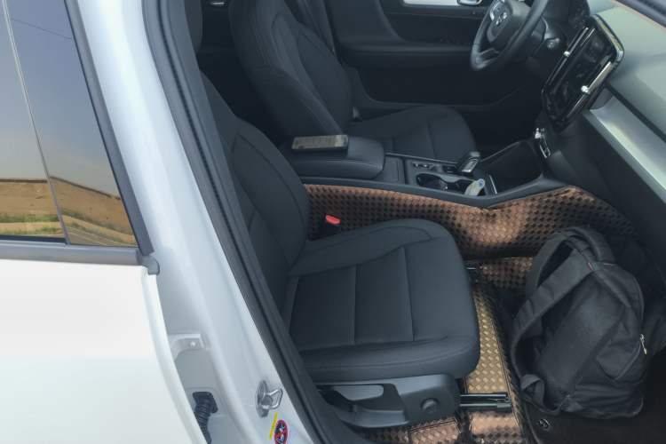 Used Volvo XC40 2021 T3 Smart & Stylish Edition Right Front Seat