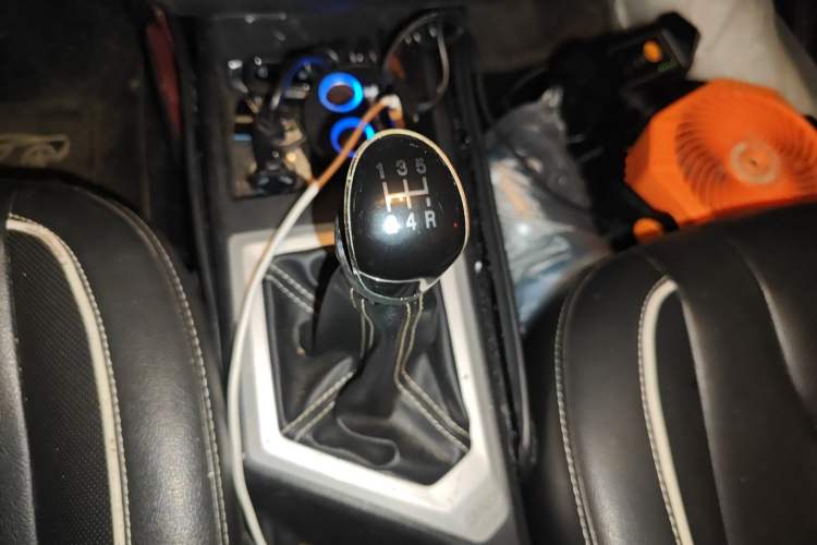 Used JAC Refine S2 2015 1.5L Manual Luxury Smart Model